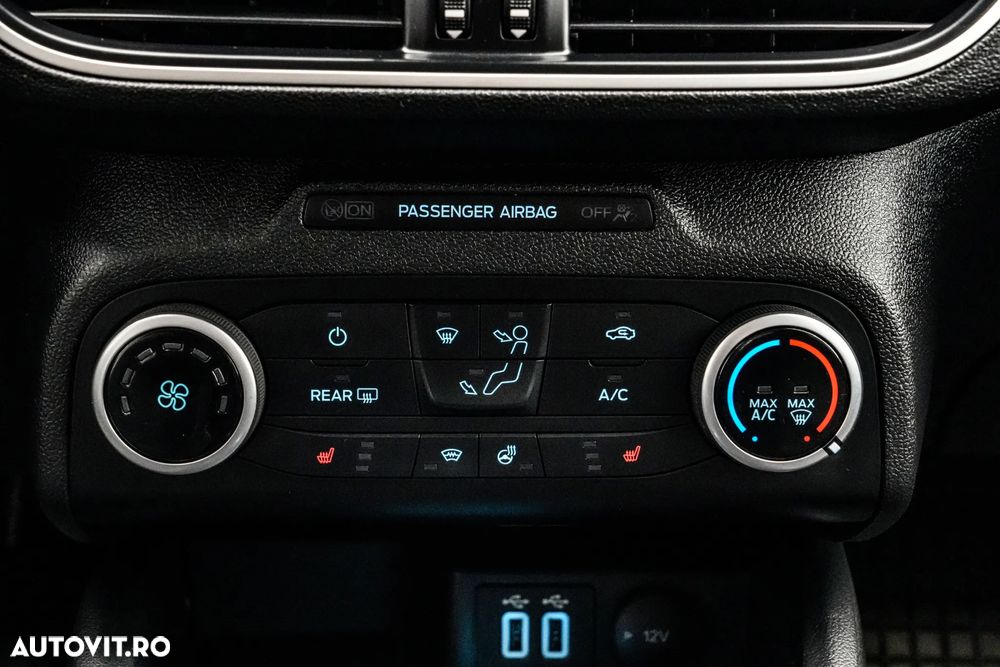 Ford Focus 1.5 EcoBlue Titanium Business - 19