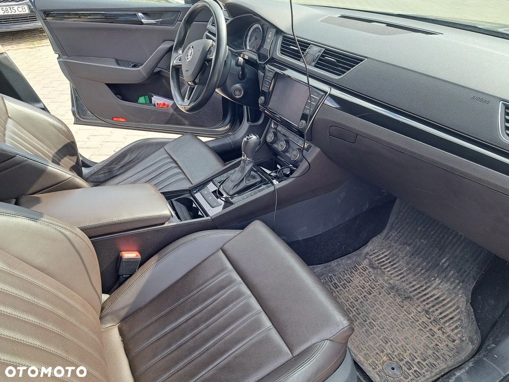 Skoda Superb 2.0 TDI 4x4 L&K DSG - 5