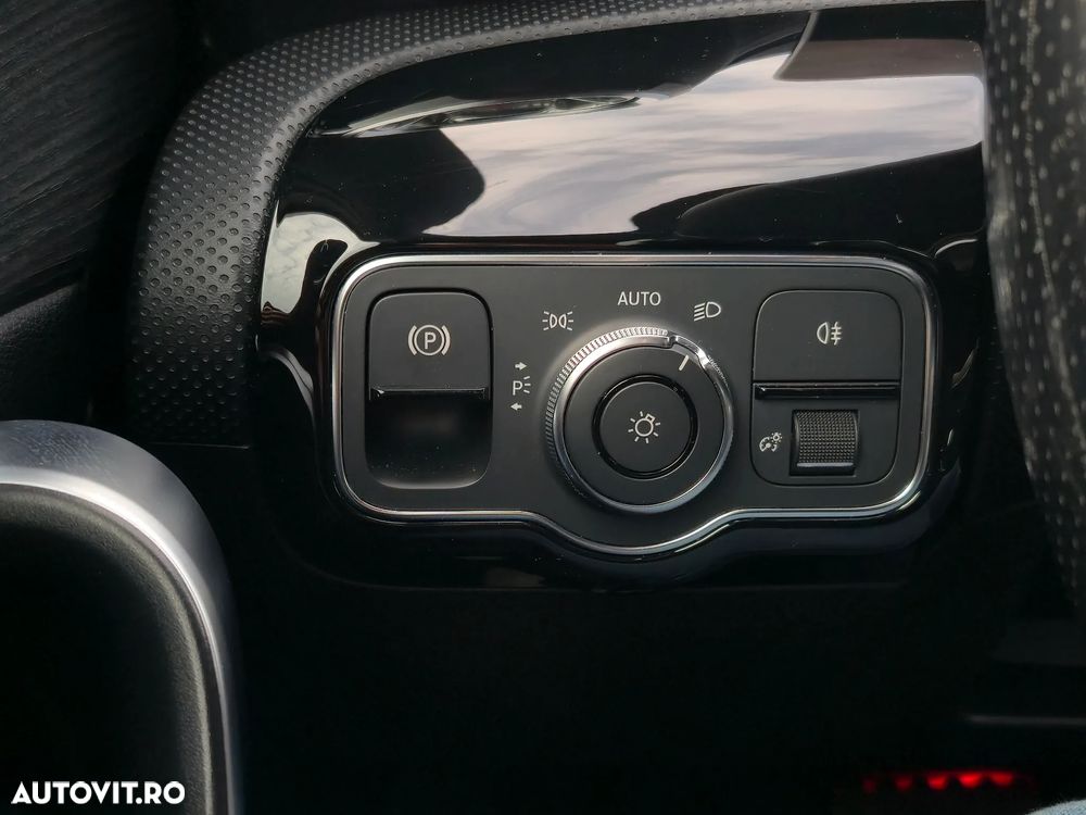 Mercedes-Benz A 200 7G-DCT Lim. AMG Line Advanced Plus - 18