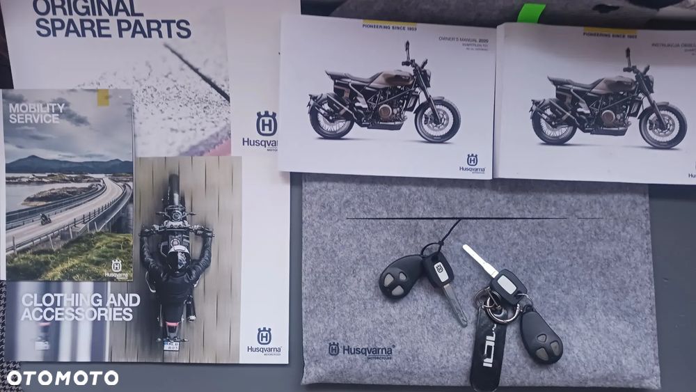 Husqvarna Svartpilen - 21