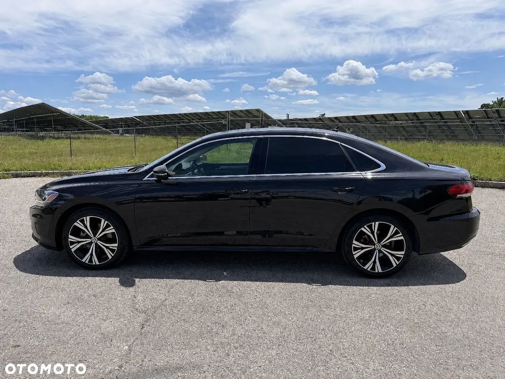 Volkswagen Passat - 9