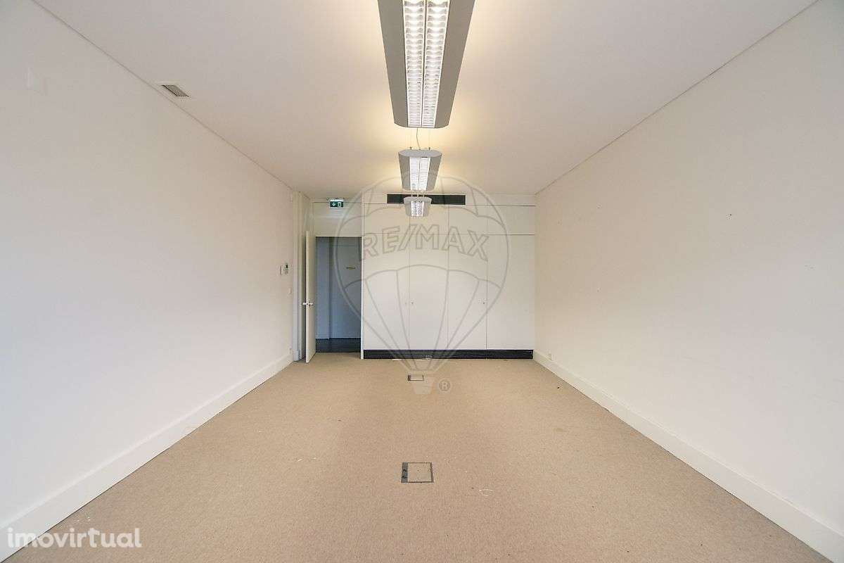 Escritório  para arrendamento - Grande imagem: 2/10