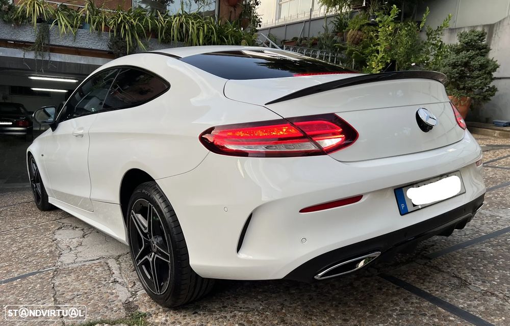 Mercedes-Benz C 220 d Coupe 9G-TRONIC AMG Line Plus - 4