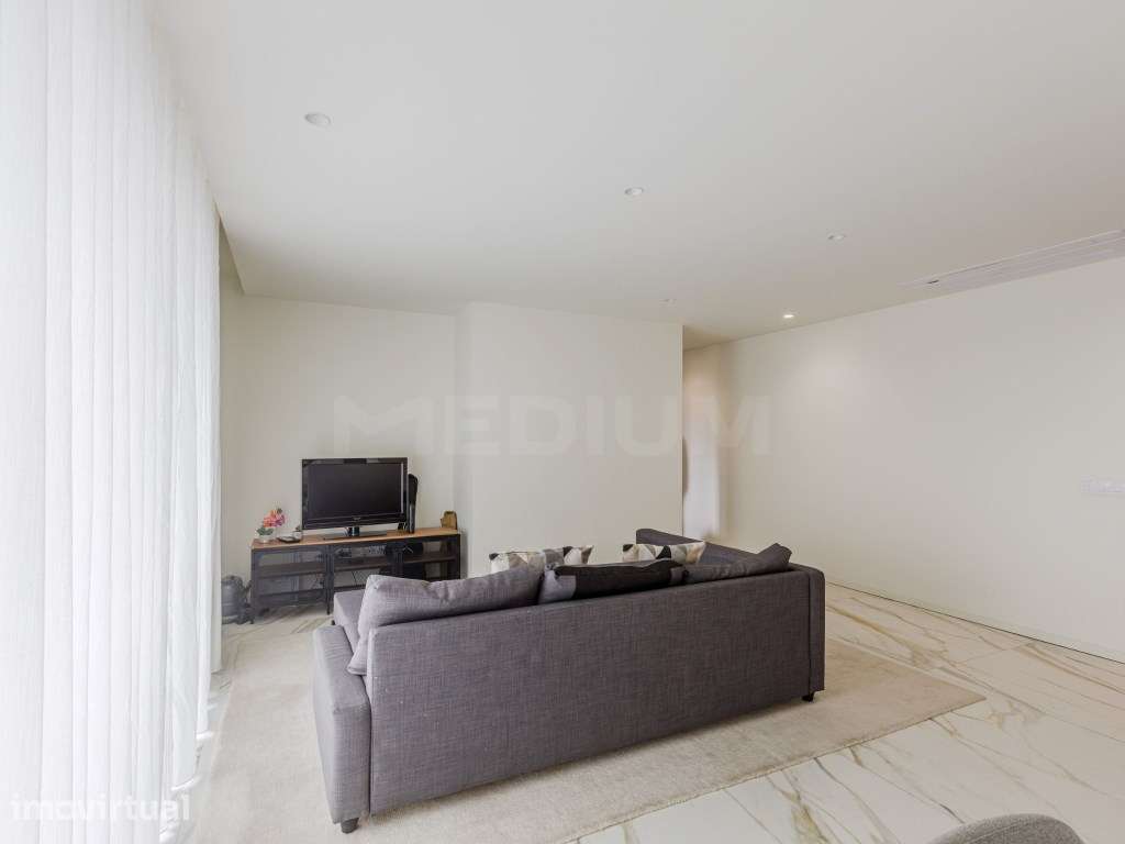 Apartamento T1+1 Moderno no Centro de Vila Nova de Famalicão - Grande imagem: 2/20