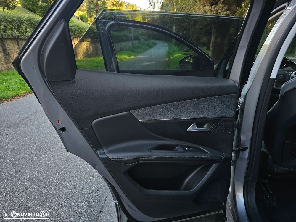 Peugeot 3008 1.6 BlueHDi GT Line EAT6 - 30