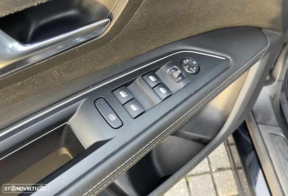 Peugeot 5008 1.5 BlueHDi Allure Pack - 30