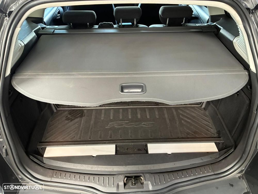Ford Focus SW 1.5 TDCi Trend+ - 33