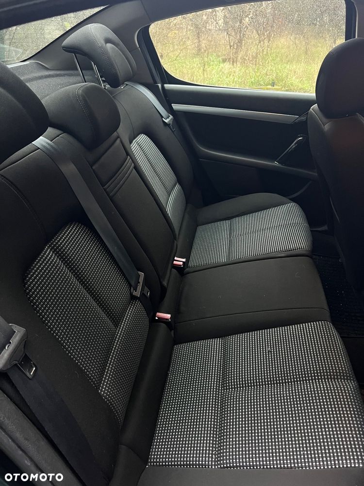 Peugeot 407 125 NAVTEQ ON BOARD - 12