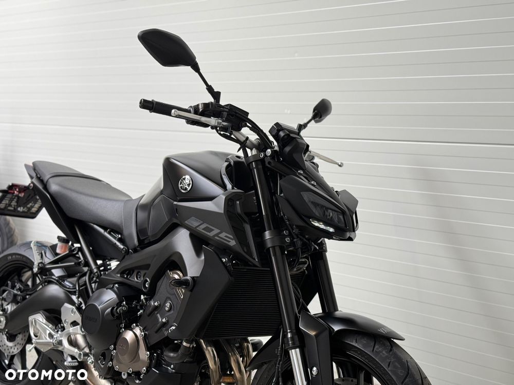 Yamaha MT - 8
