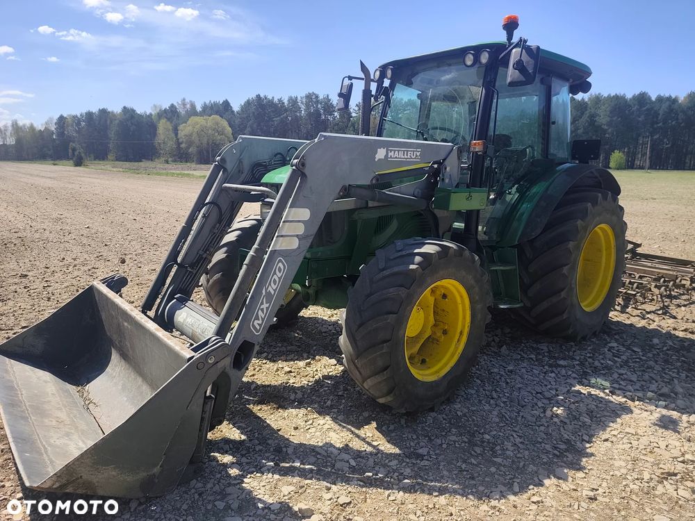 John Deere 5820 - 16