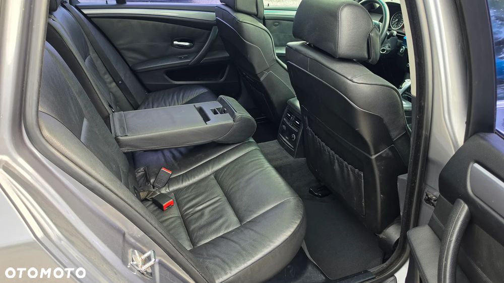 BMW Seria 5 530d Edition Sport - 16