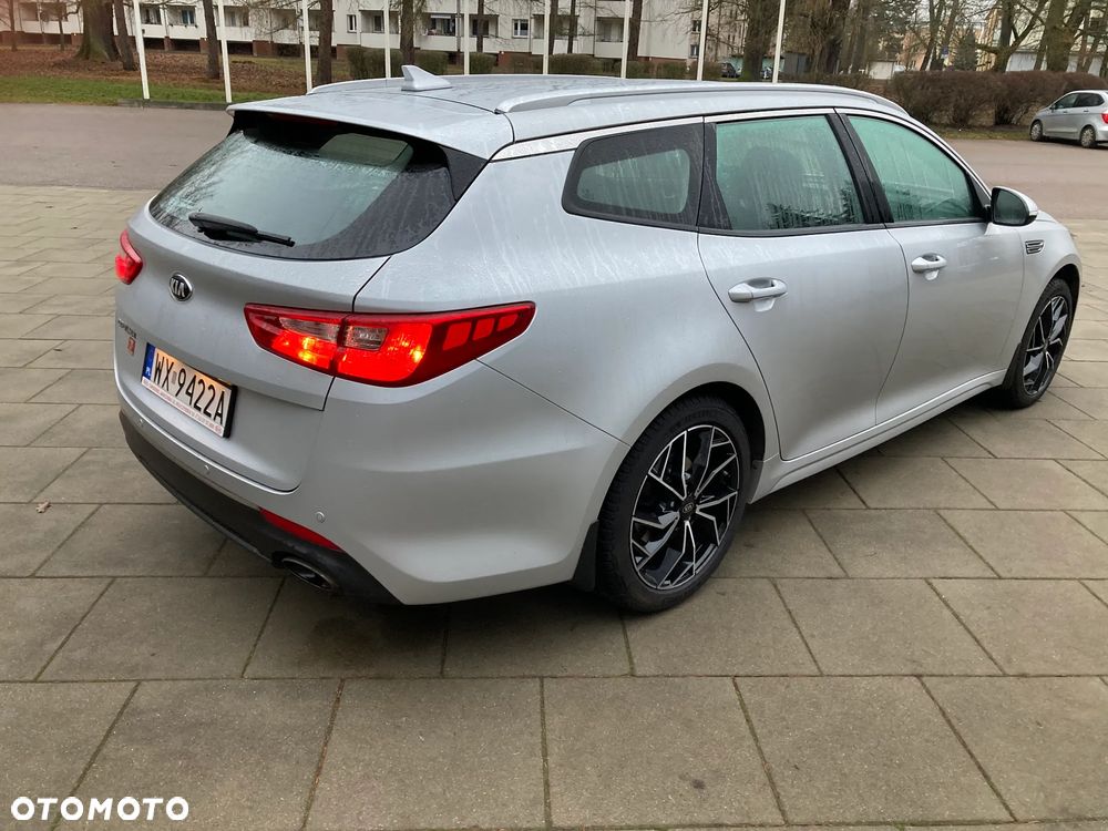 Kia Optima 2.0 M - 6