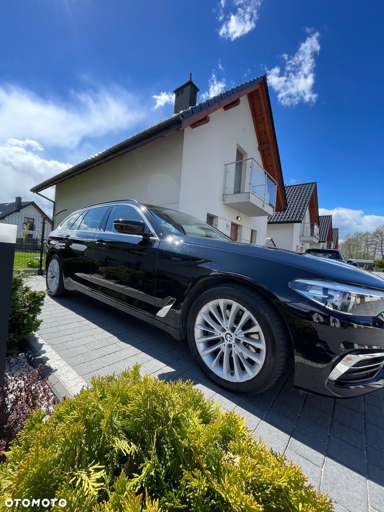 BMW Seria 5 520d xDrive Luxury Line - 2
