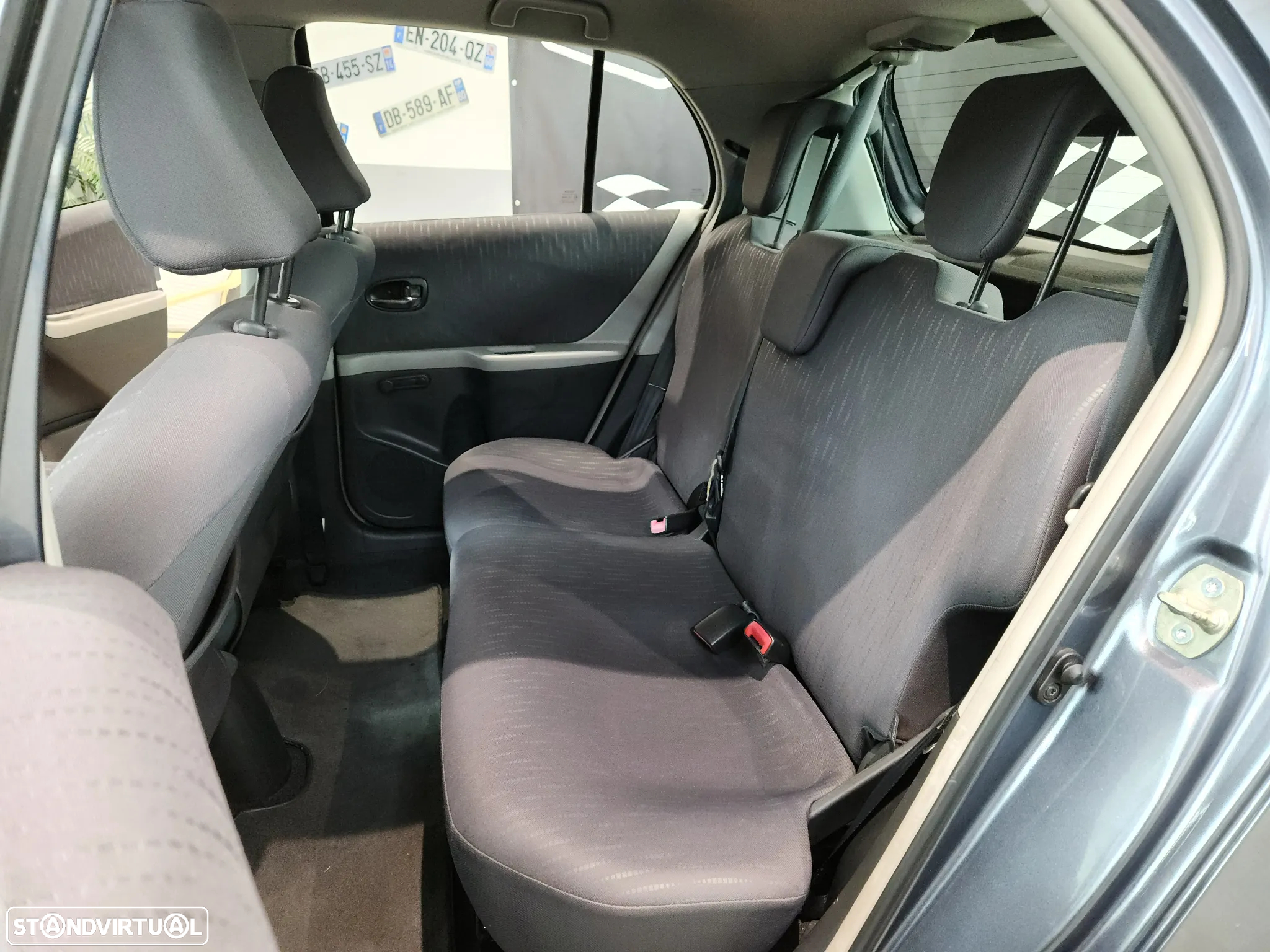Toyota Yaris 1.33 VVT-i Comfort+AC - 7