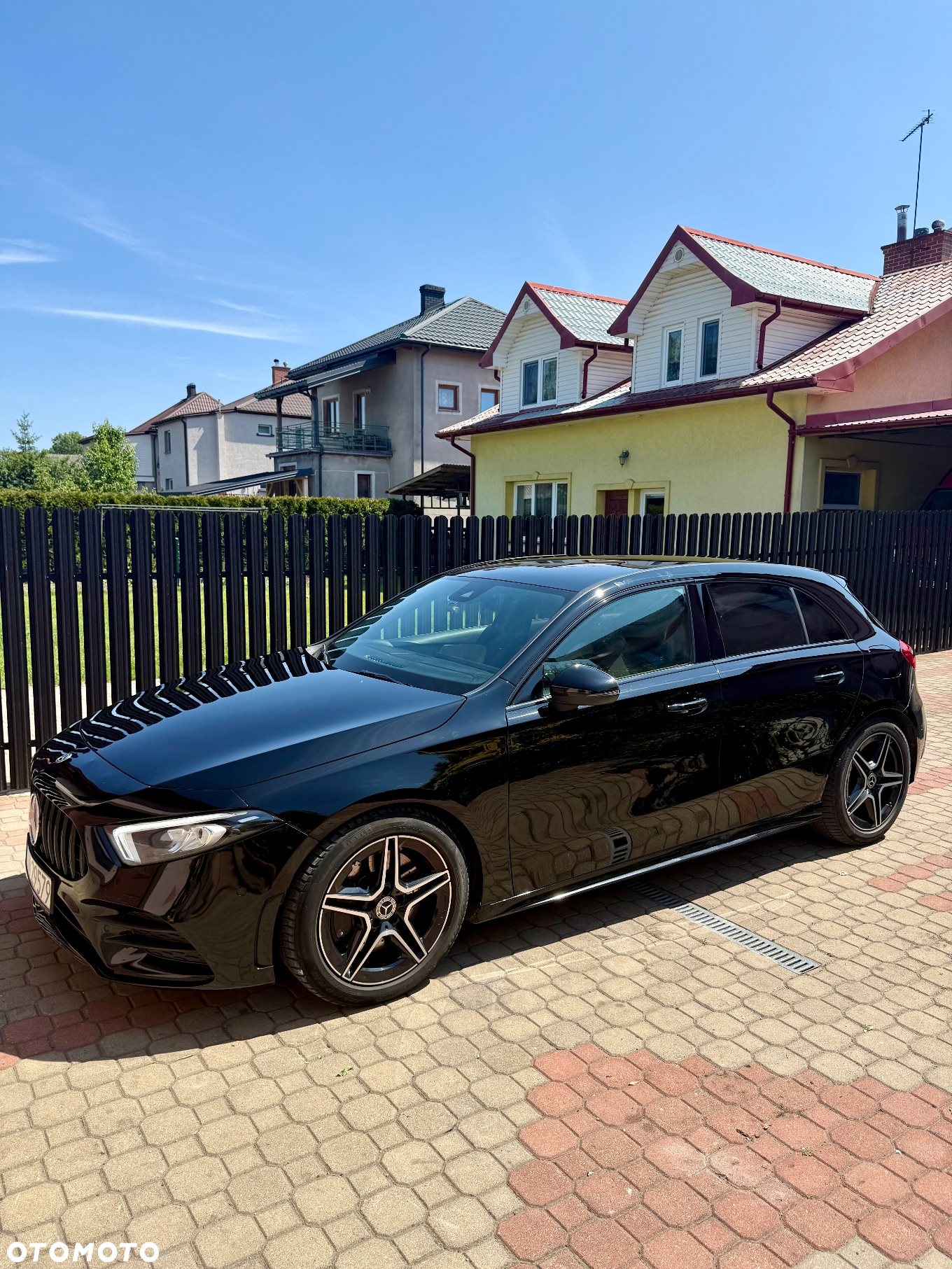 Mercedes-Benz Klasa A 250 AMG Line 7G-DCT - 2