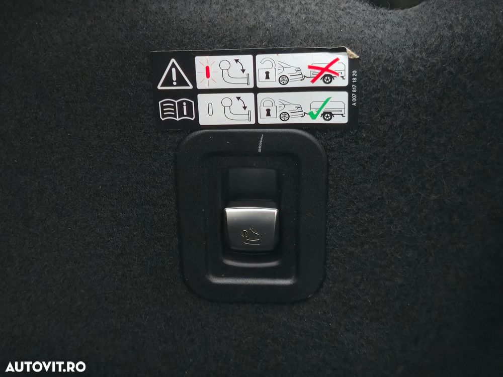 Mercedes-Benz C 200 Coupe 7G-TRONIC AMG Line - 31