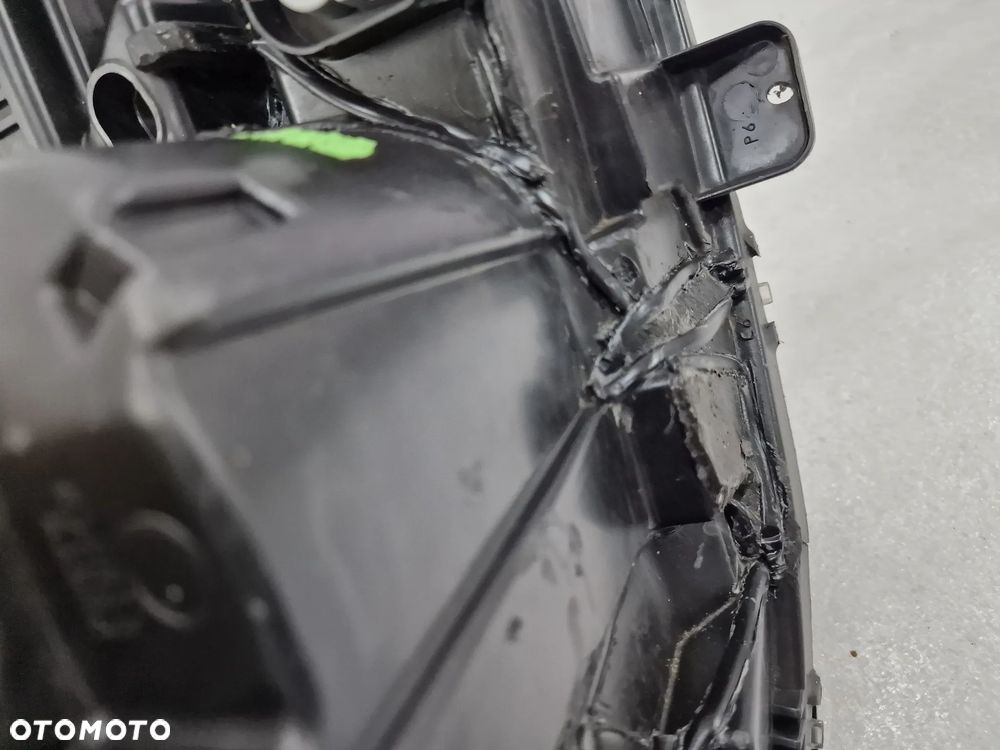 RENAULT CLIO 3 III LIFT 09-12 LEWA LAMPA PRZEDNIA PRZÓD SOCZEWKA , NR 260107046R , NR AUKCJI LA304 - 29