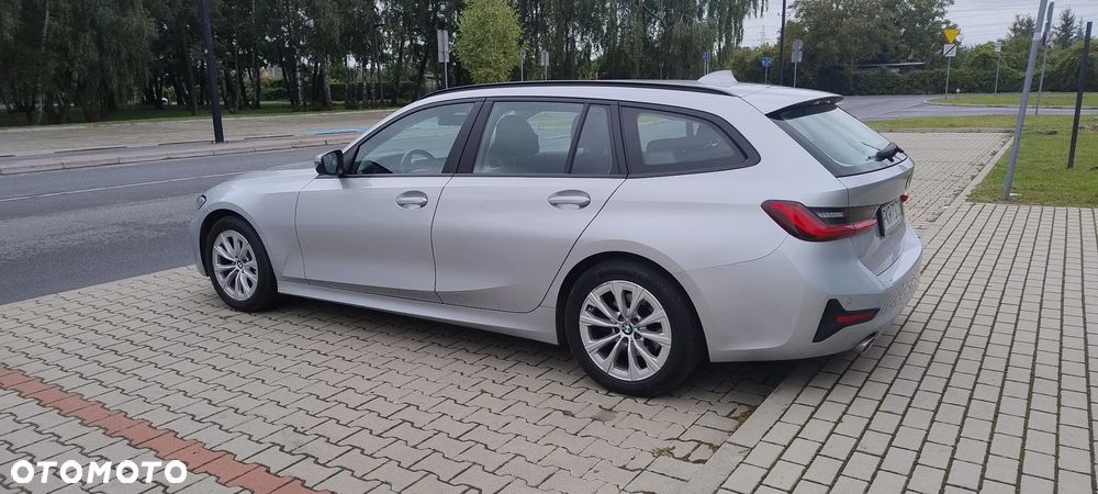 BMW Seria 3 318d - 5