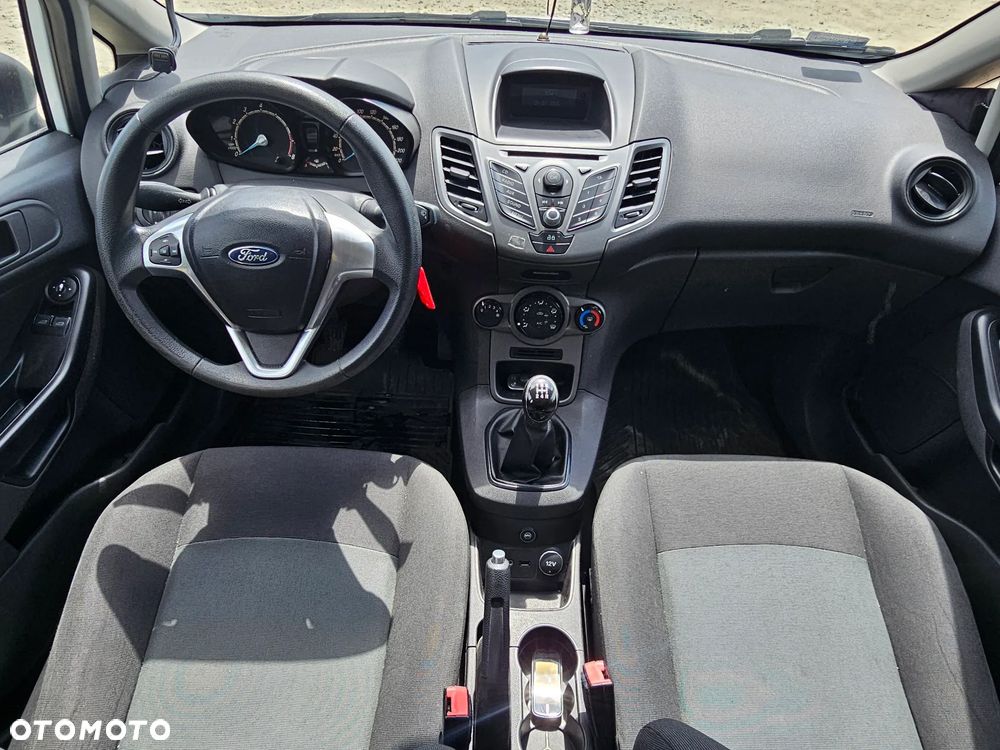 Ford Fiesta - 9