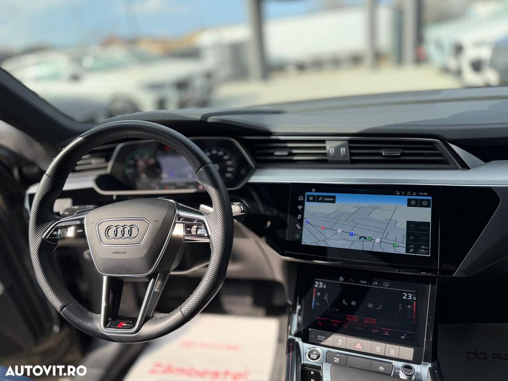 Audi e-tron - 14