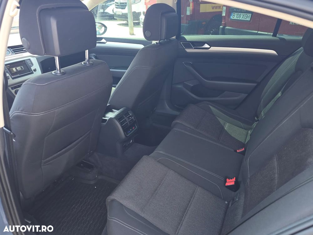 Volkswagen Passat 2.0 TDI (BlueMotion Technology) Comfortline - 22