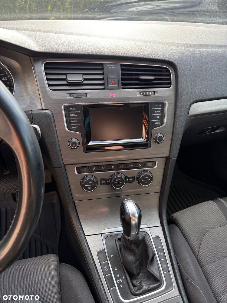Volkswagen Golf 1.4 TSI BMT Comfortline DSG - 10