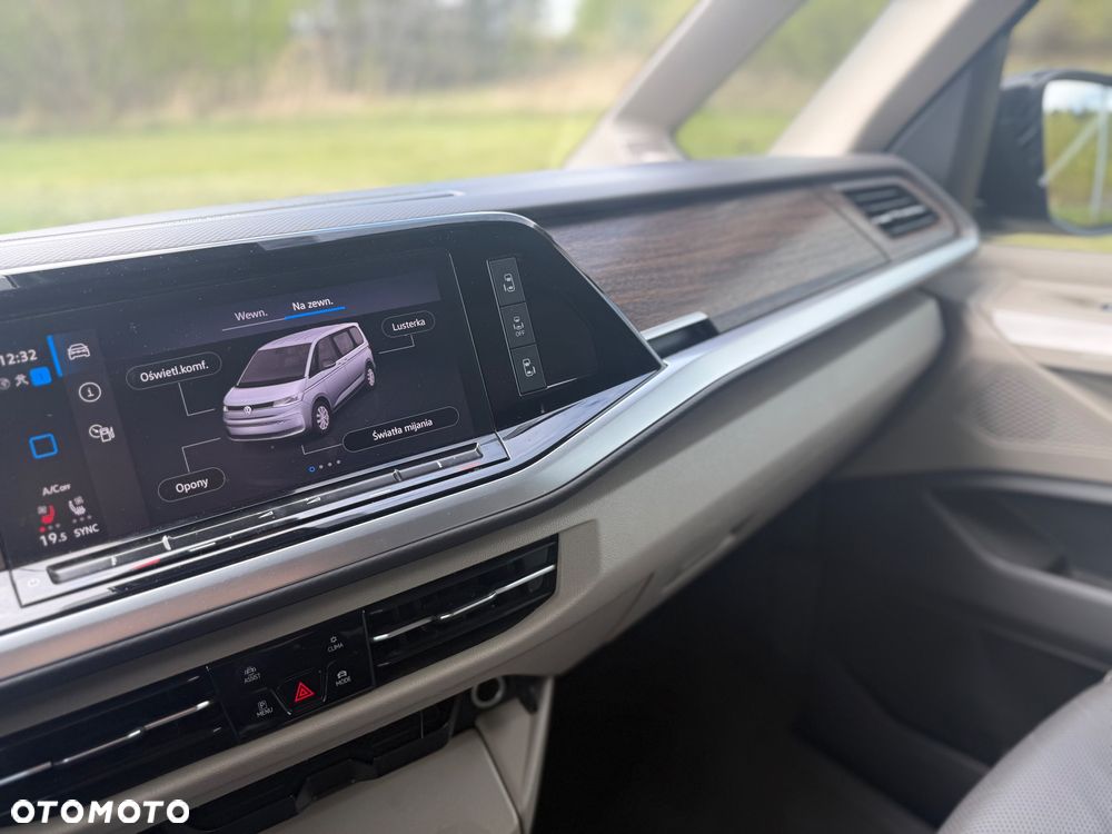 Volkswagen Multivan 2.0 TSI L2 DSG - 19