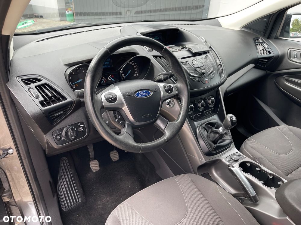 Ford Kuga - 22