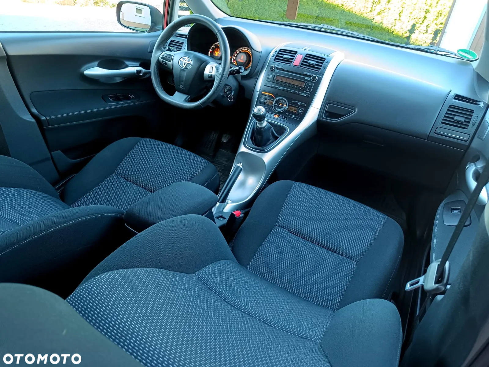 Toyota Auris 1.6 Dynamic - 14
