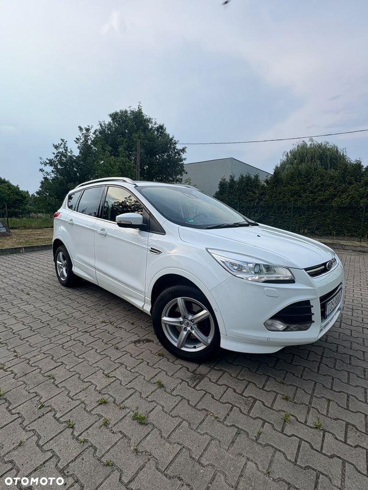 Ford Kuga 2.0 TDCi 4WD Titanium - 4