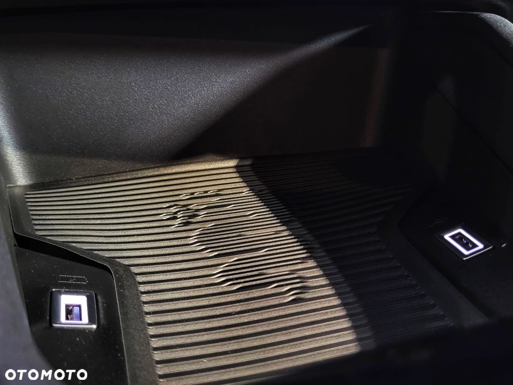 Alfa Romeo Junior 1.2 mHEV Ibrida eDCT - 14