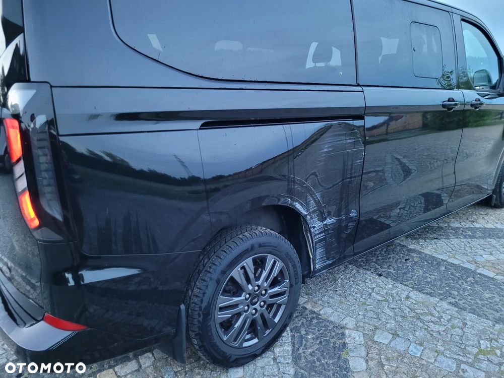 Ford Tourneo Custom L1H1 VA Autm Titanium - 34