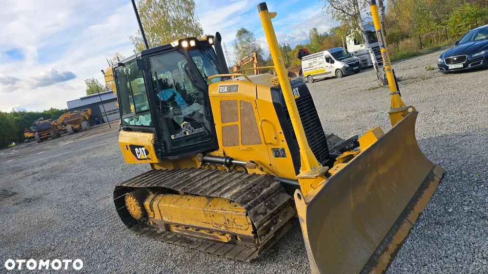 Caterpillar D5 - 1