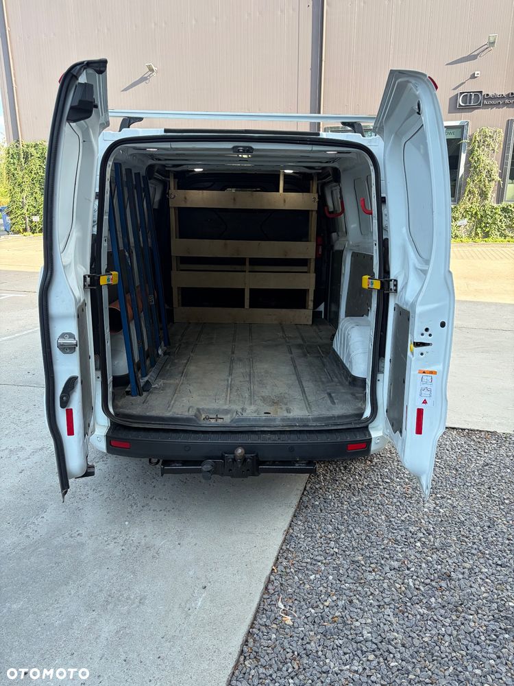 Ford Transit Custom 320 L2H1 Ambiente (bryg.) - 28