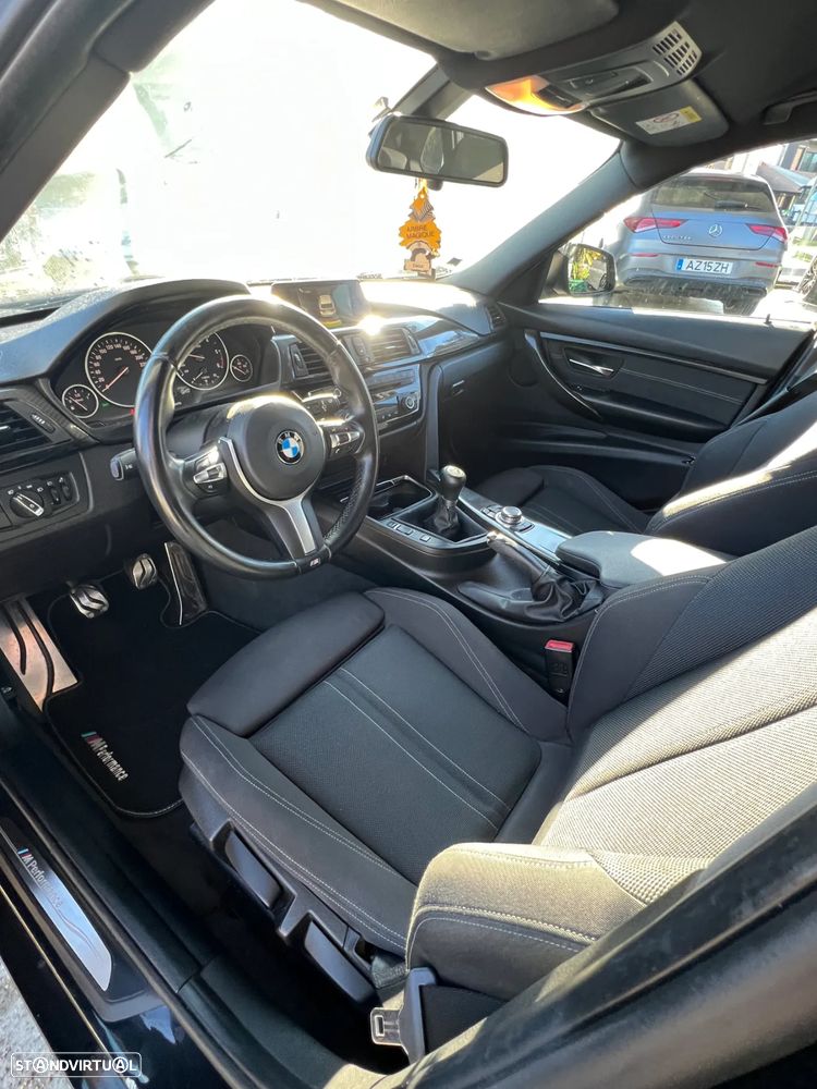 BMW 320 d Pack M - 4