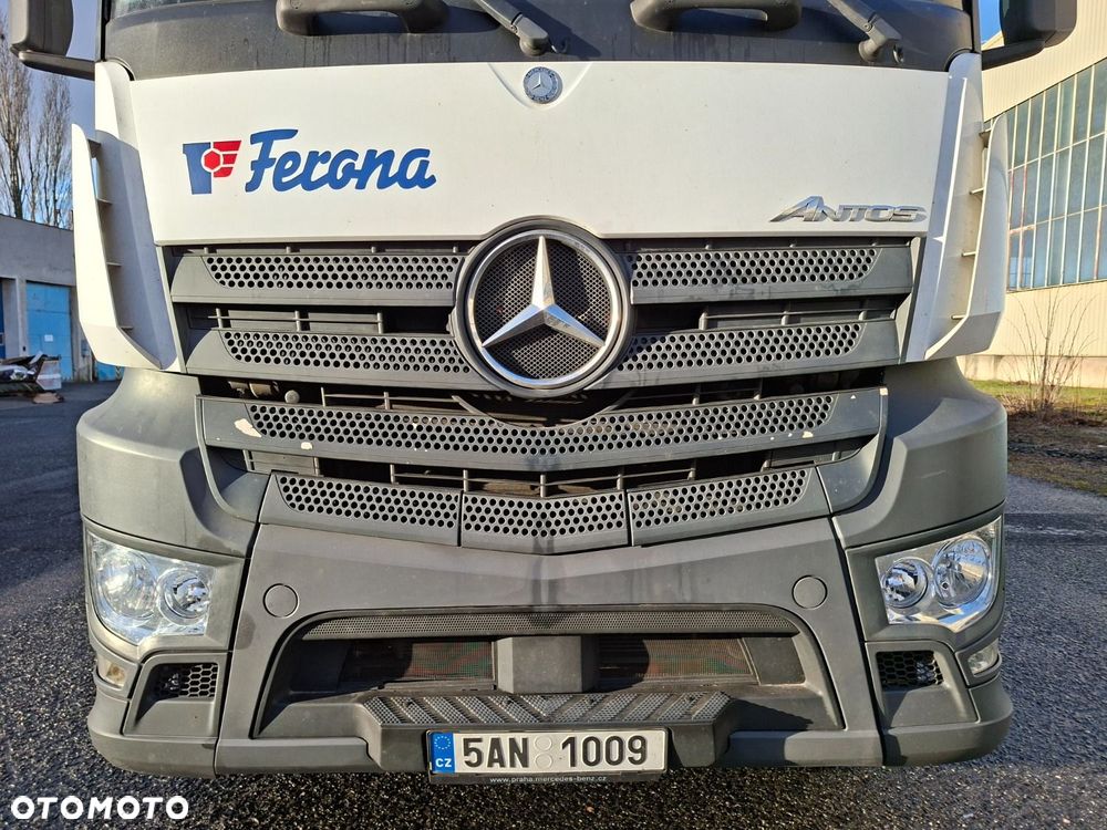 Versalift Antos 2533 L 6X2 - 27