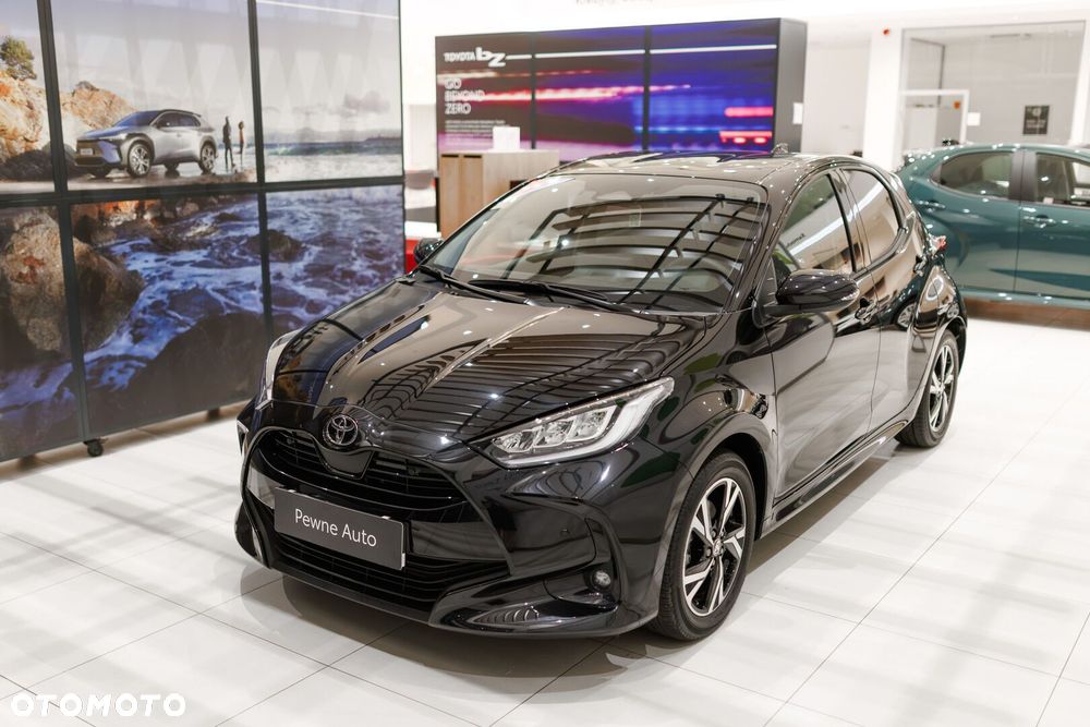 Toyota Yaris Hybrid 2025 photo 3