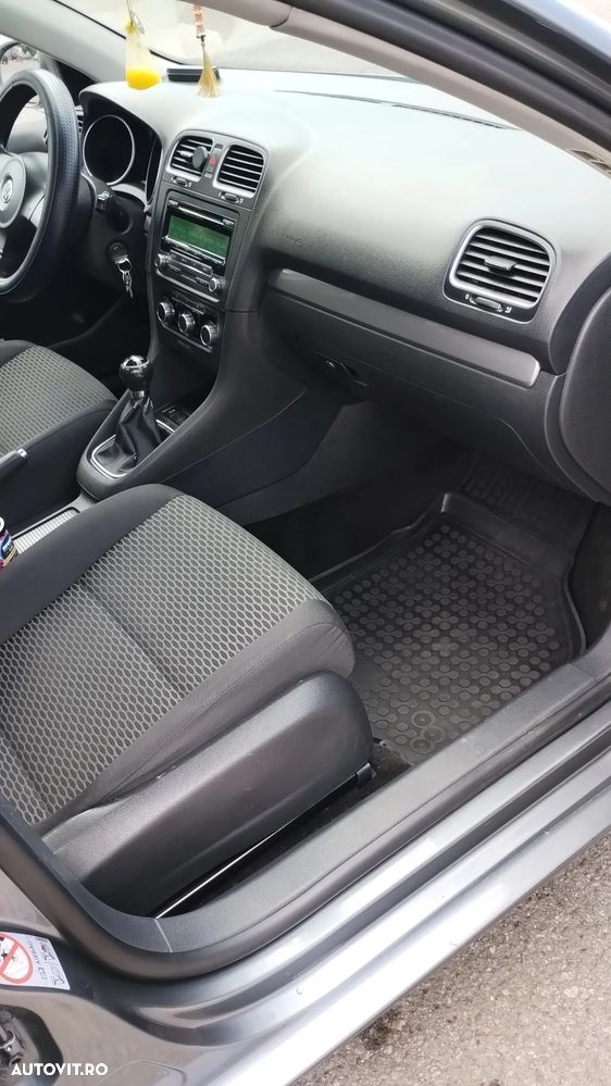 VOLKSWAGEN Golf 2011 — imagine 16