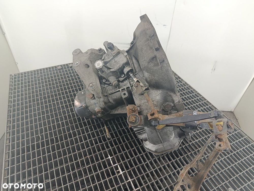 SKRZYNIA BIEGÓW MANUALNA 5 OPEL ASTRA H T4C394 1.6 16V 115KM - 2