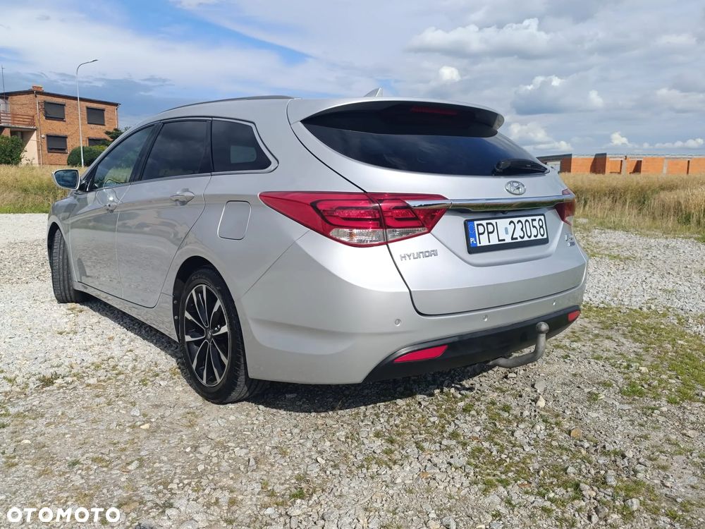 Hyundai i40 Kombi 1.7 CRDi DCT Premium - 6
