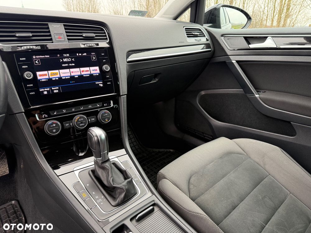 Volkswagen Golf - 14