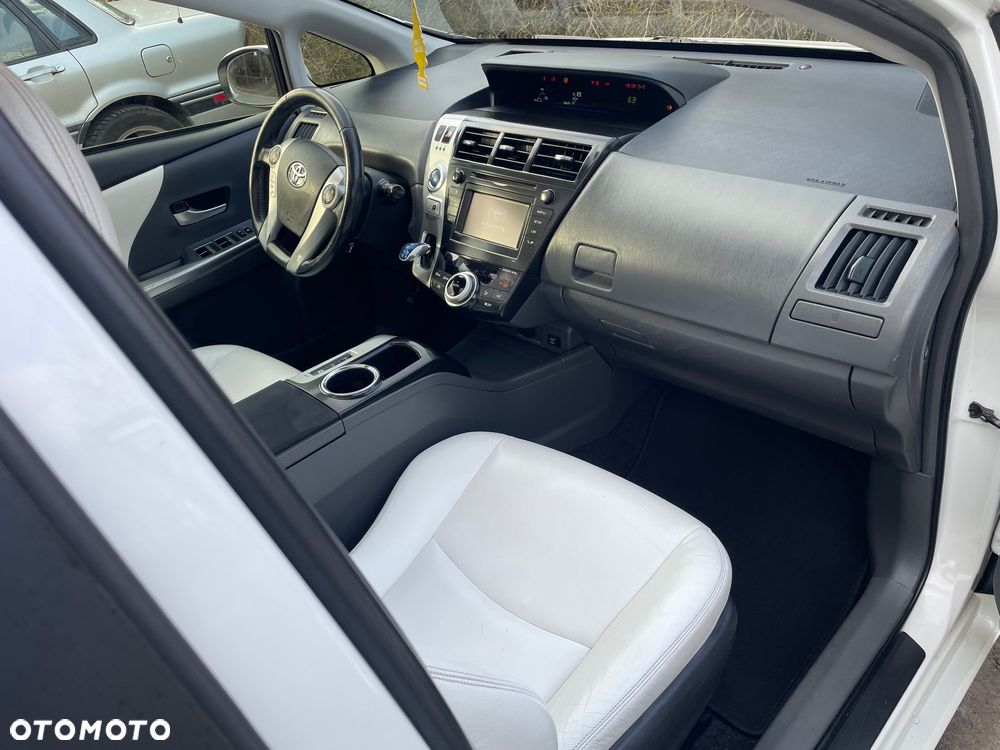 Toyota Prius+ (Hybrid) Executive - 1