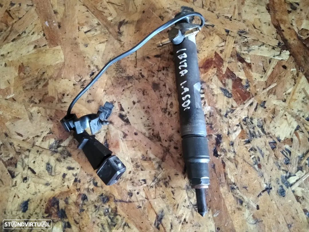 INJECTOR PILOTO SEAT IBIZA VOLKSWAGEN 1.9SDI 028130203E - 1