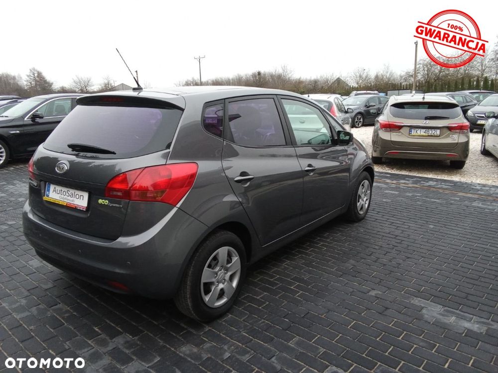 Kia Venga - 8