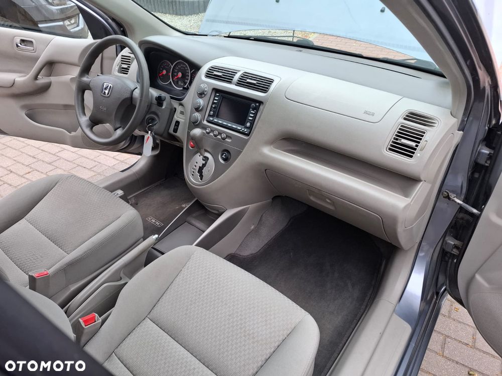 Honda Civic 1.6i ES - 11