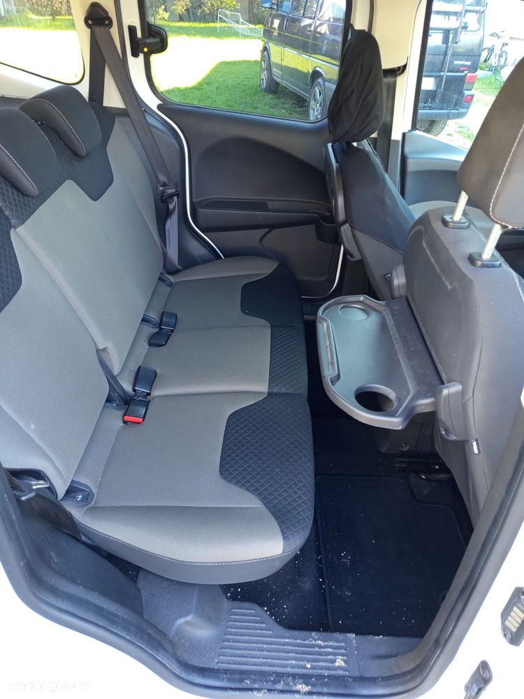 Ford Tourneo Courier 1.0 EcoBoost Ambiente - 6