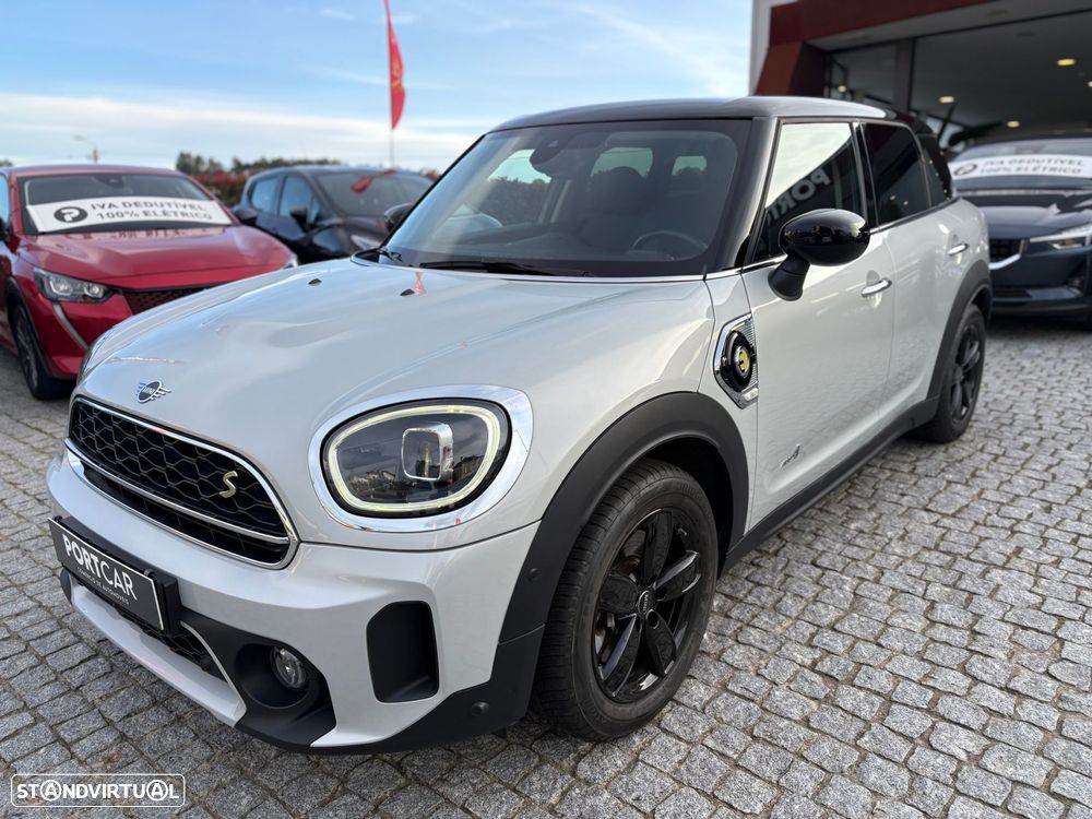 MINI Countryman Cooper SE Premium Classic Auto - 4