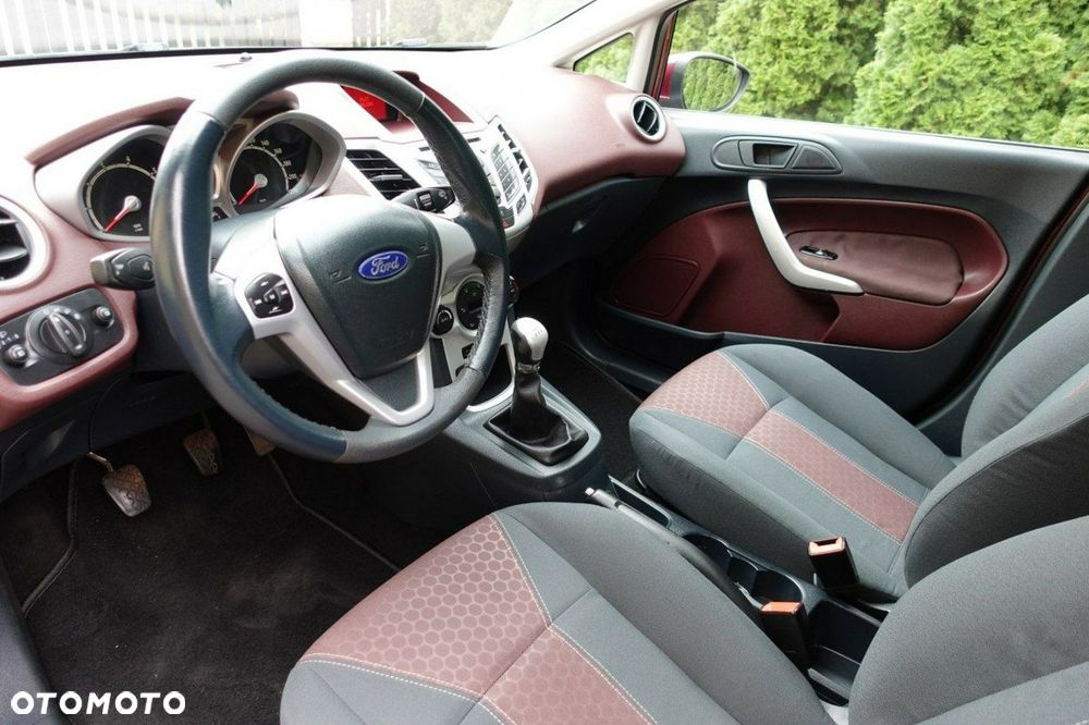 Ford Fiesta - 11