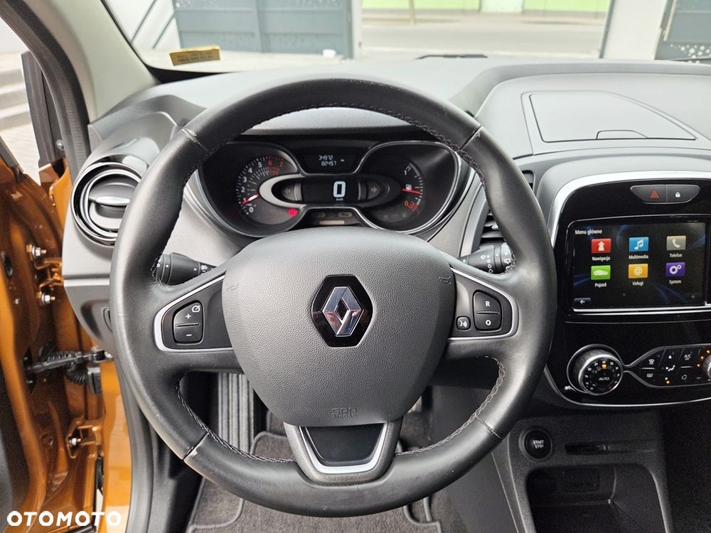 Renault Captur - 24