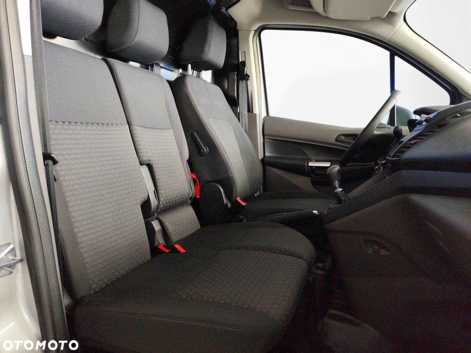 Ford transit-connect - 13